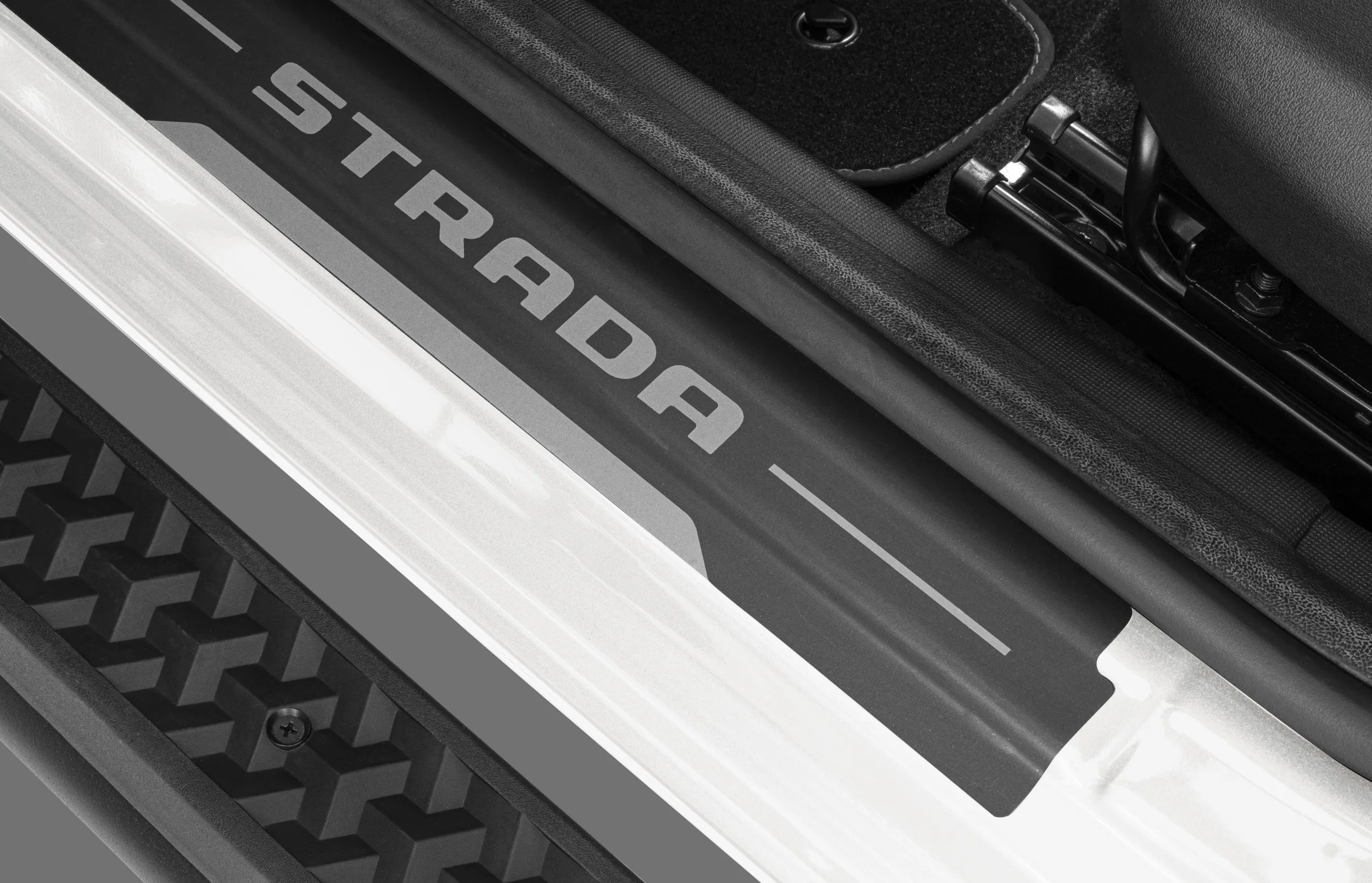 Funcionalidade e proteção para sua Fiat Strada.